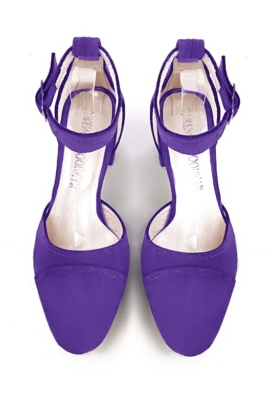 Violet purple women's open side shoes, with a strap around the ankle. Round toe. Medium flare heels. Top view - Florence KOOIJMAN